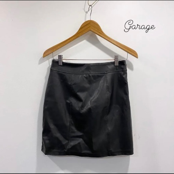 Garage Leather Skirt - Picture 2 of 9